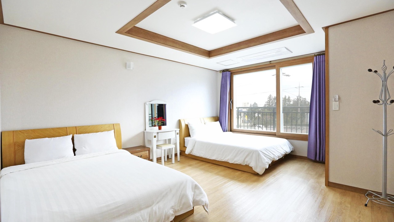 Photo of Bedroom in Daecheon-dong