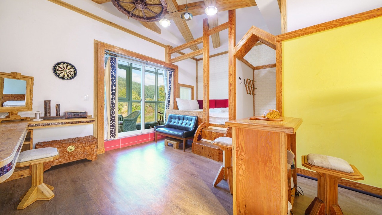 Photo of Bedroom in Buk