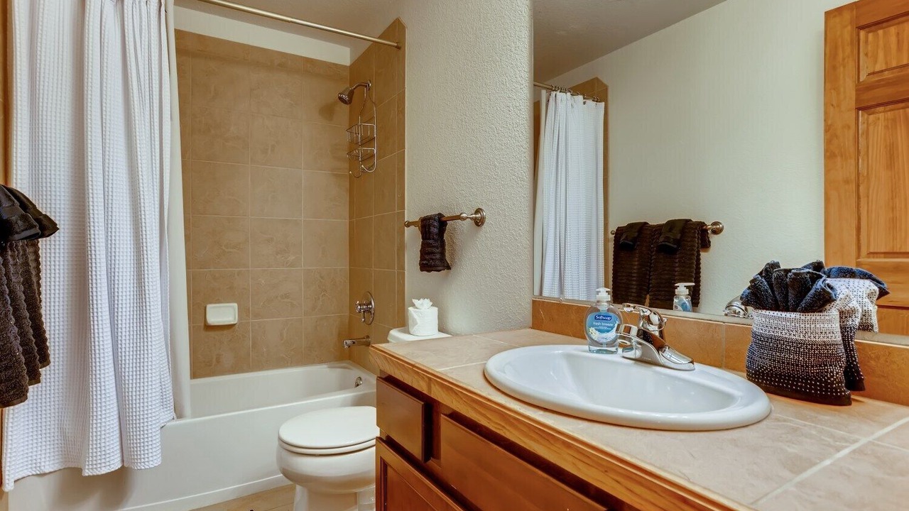 Photo of Bedroom in Valley of the Sun