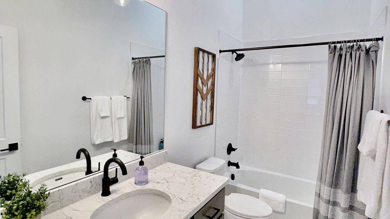Photo of Bathroom in Rendezvous