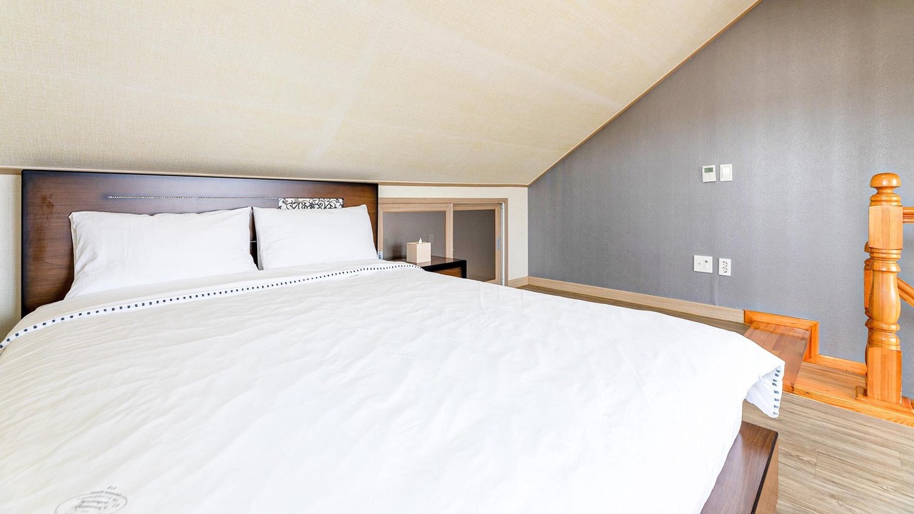 Photo of Bedroom in Downtown
