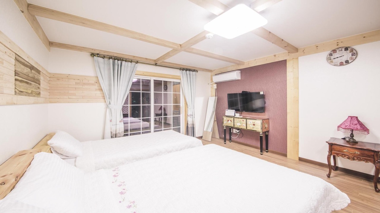 Photo of Bedroom in Gujwa