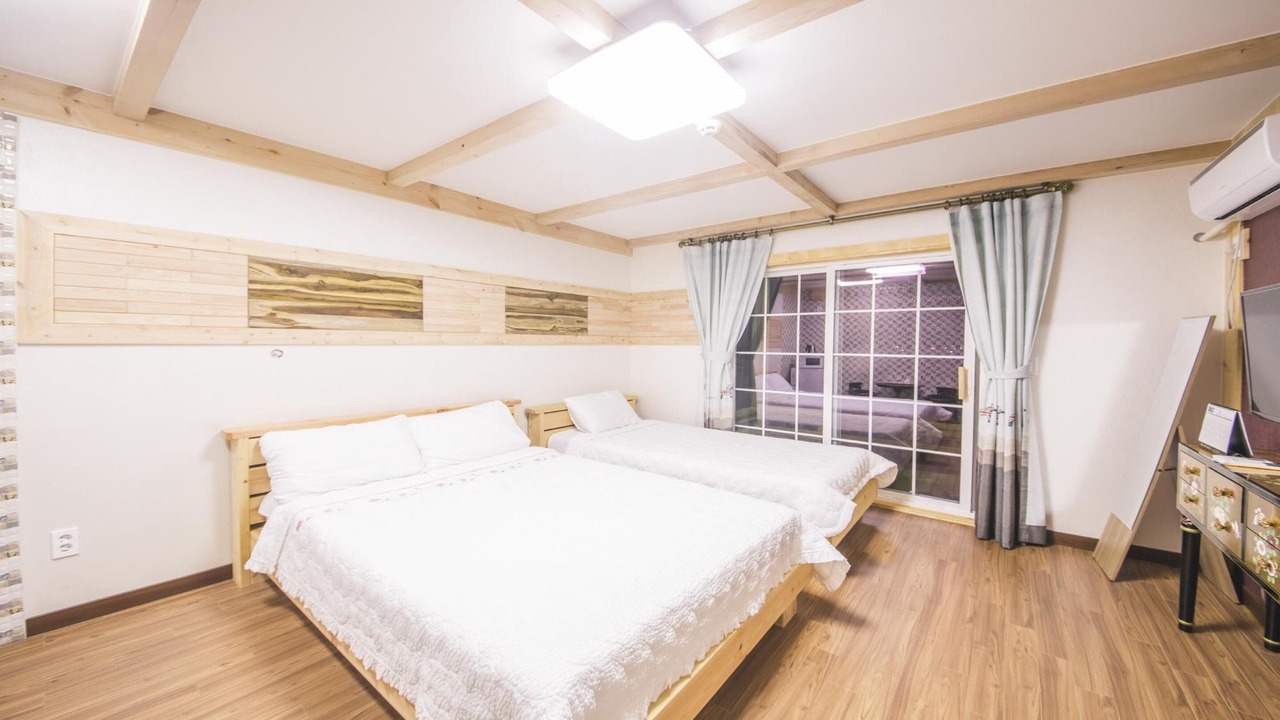 Photo of Bedroom in Gujwa