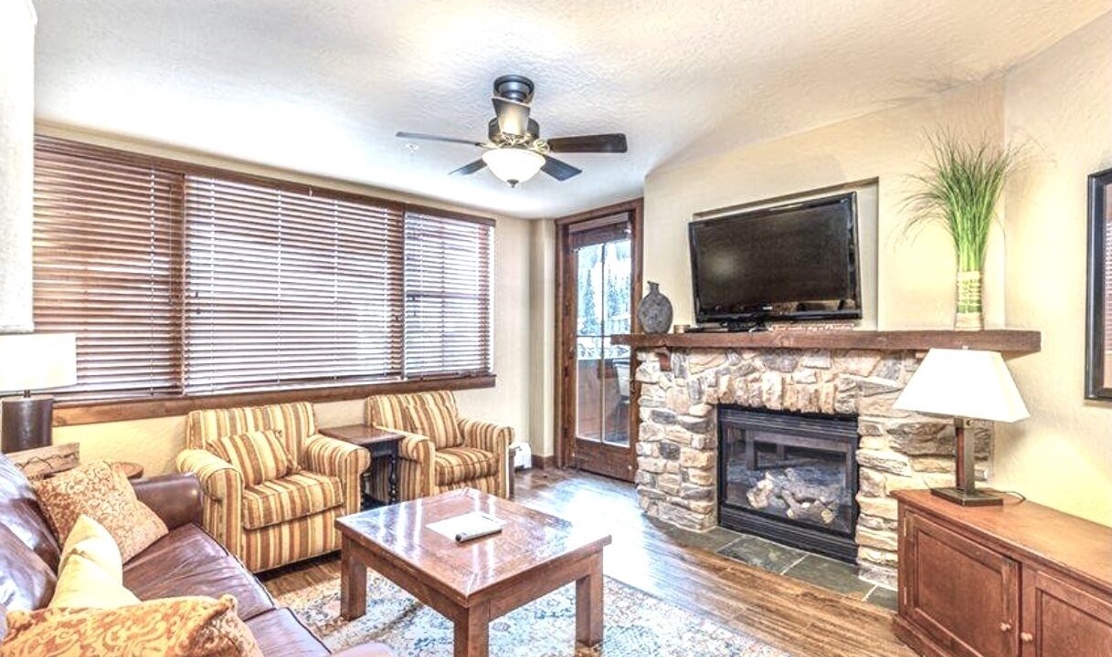 Photo of Livingroom in Purgatory