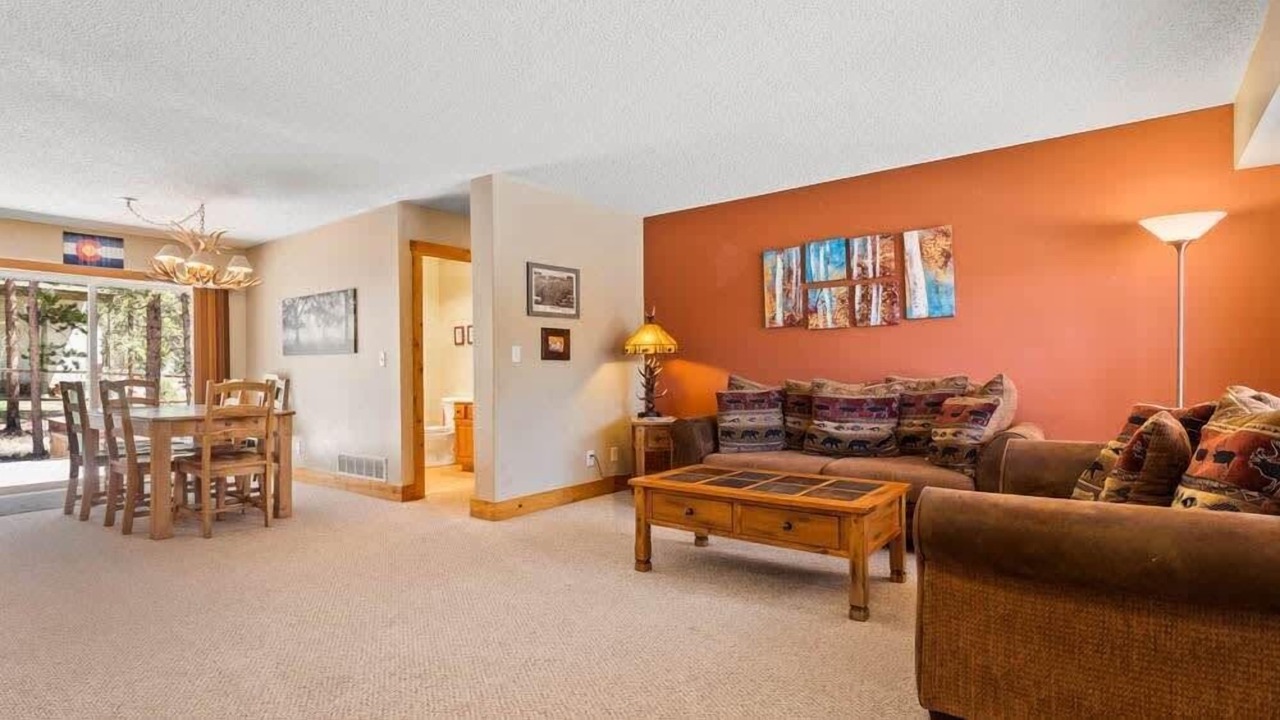 Photo of Livingroom in Leadville North