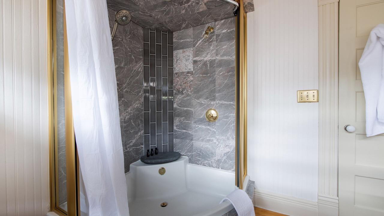 Photo of Bathroom in Matterhorn Village