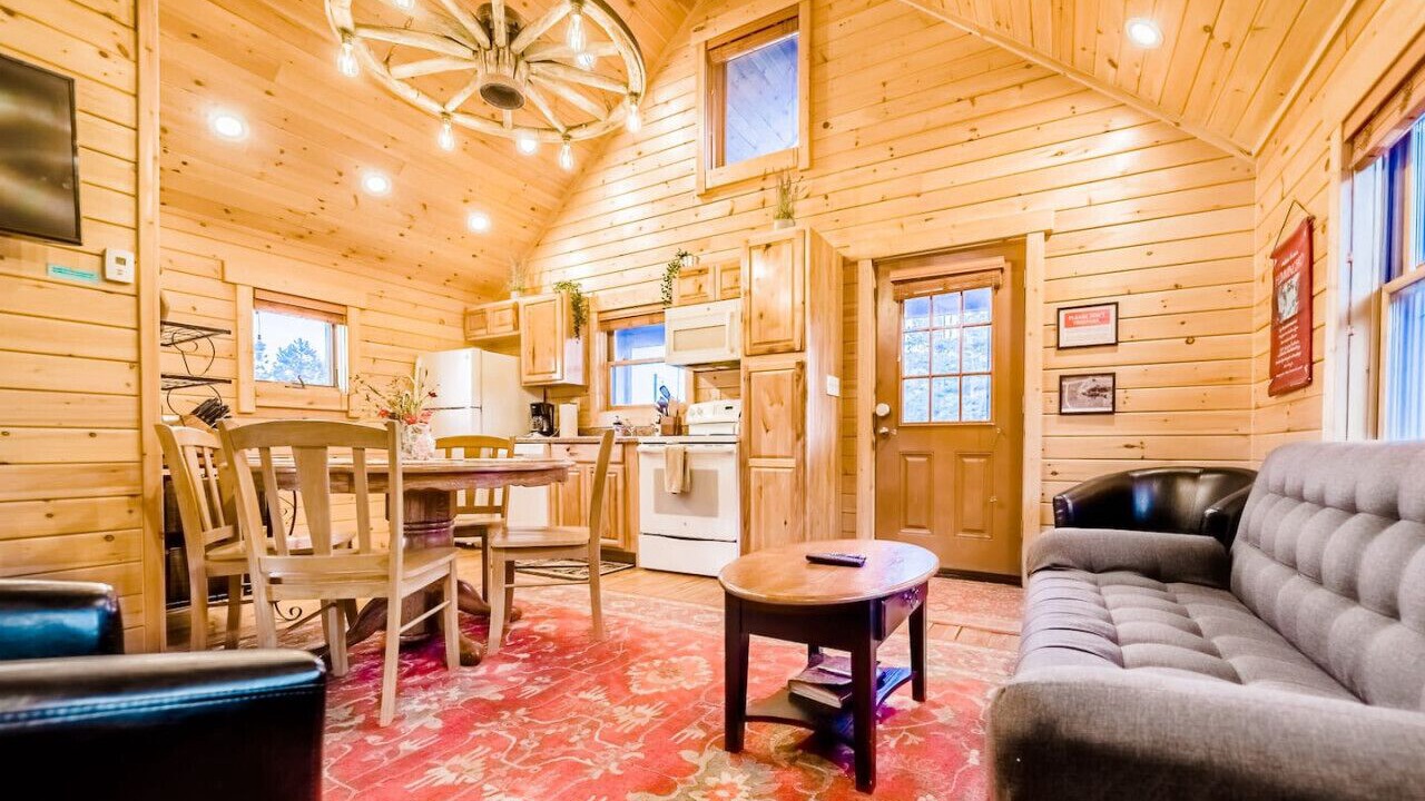 Photo of Livingroom in Estes Park