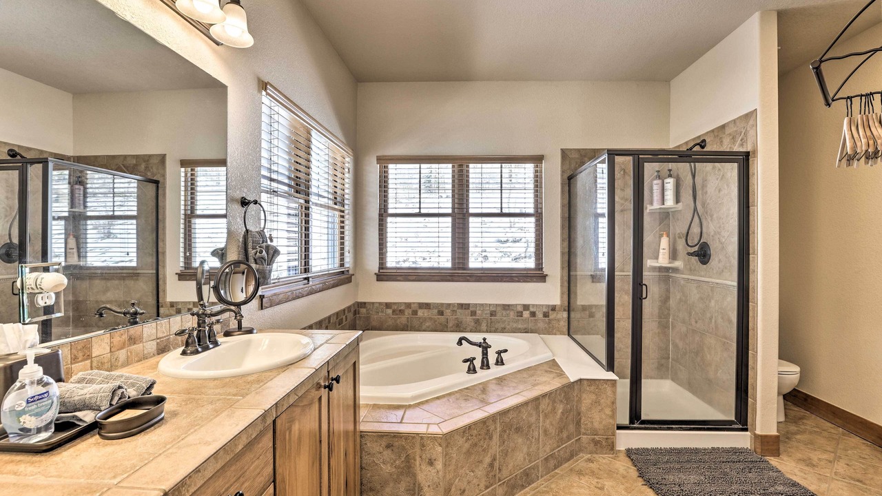 Photo of Bathroom in Rendezvous