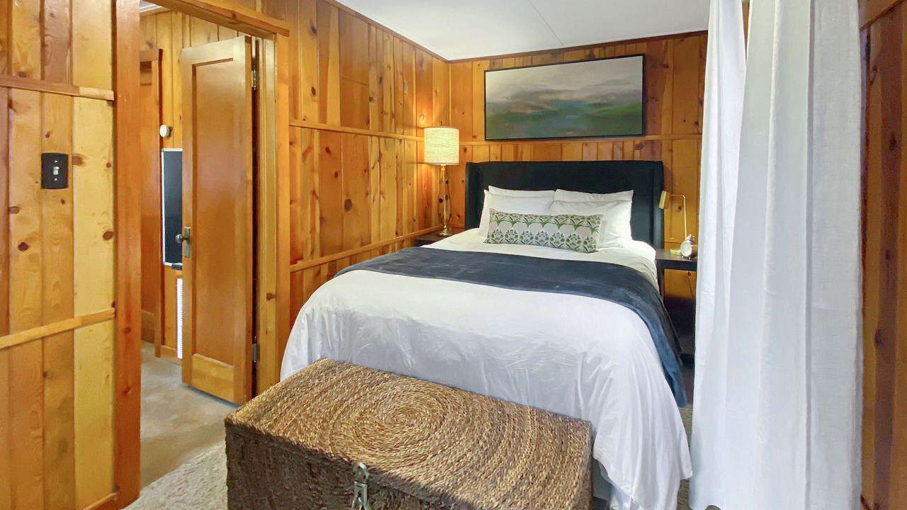 Photo of Bedroom in Grand Lake
