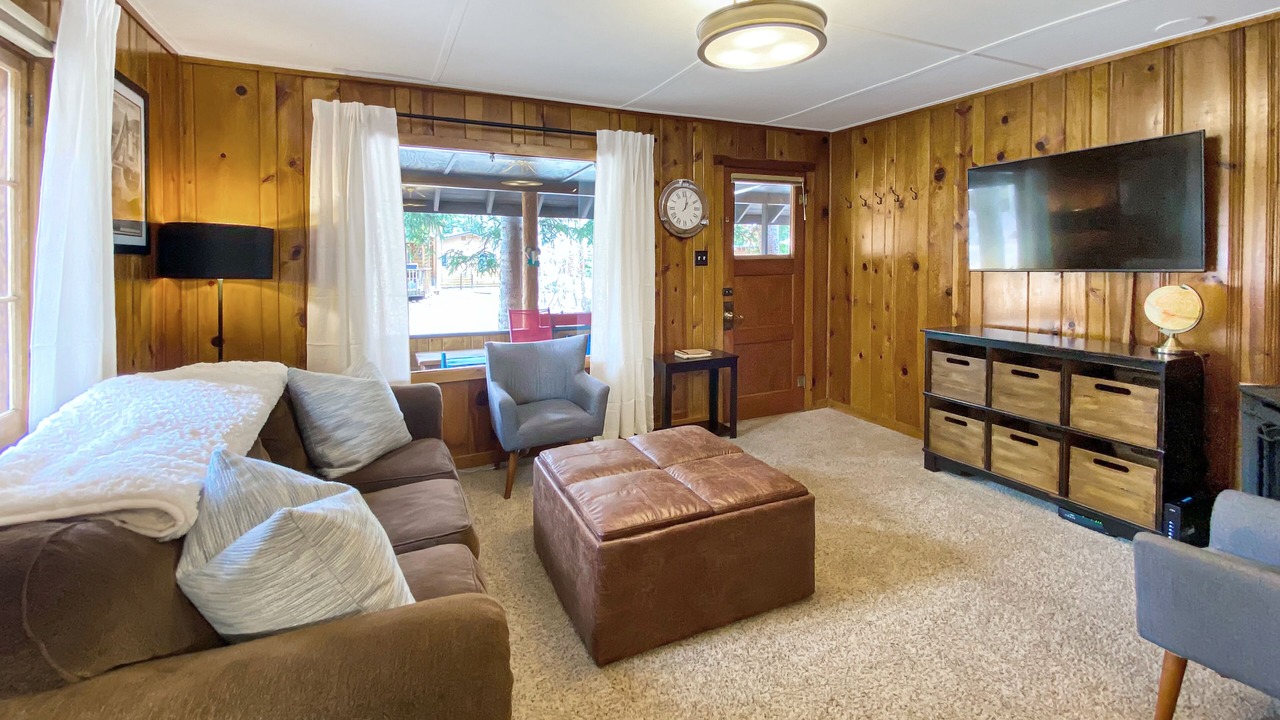 Photo of Livingroom in Grand Lake