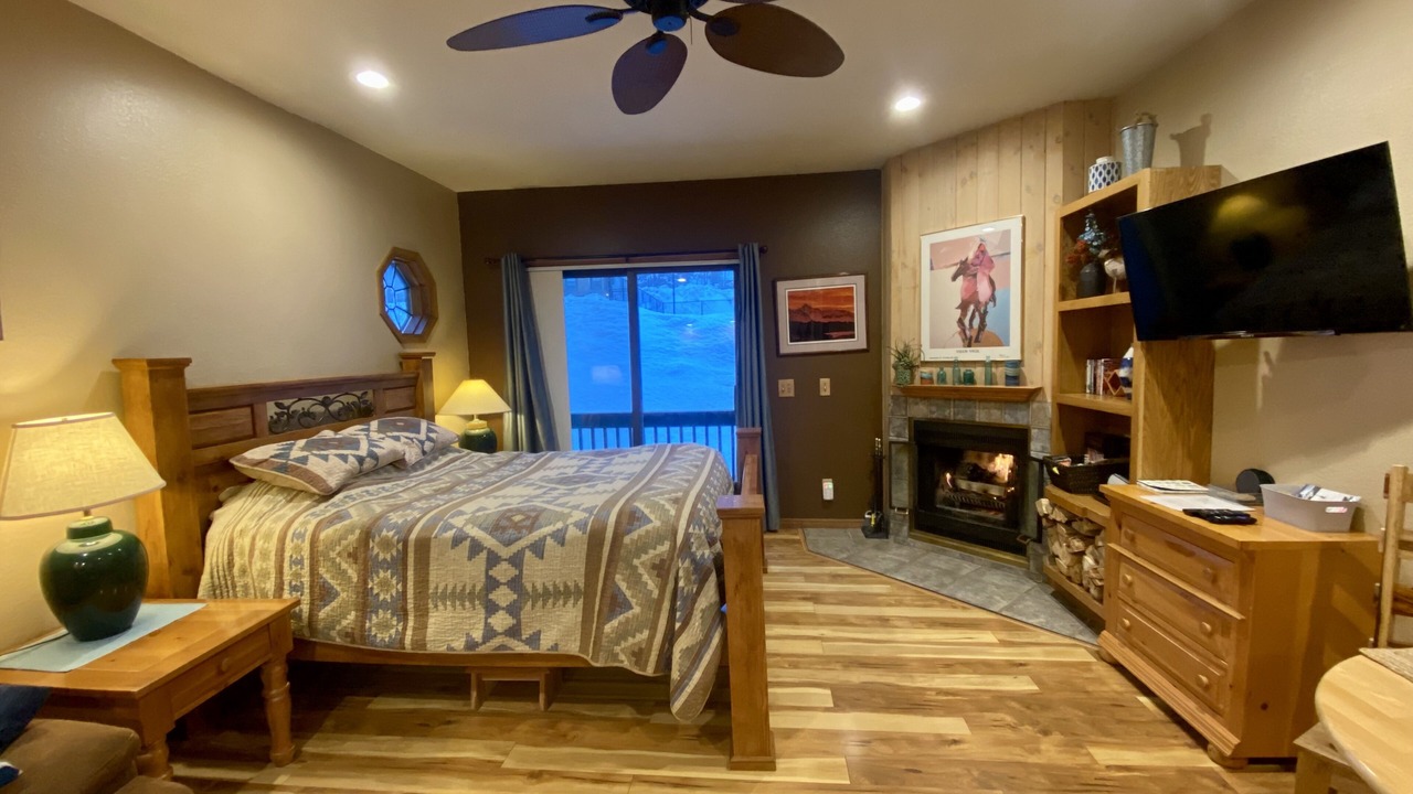Photo of Bedroom in Purgatory