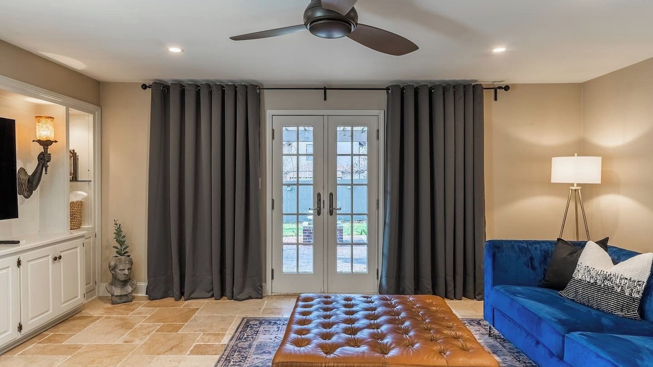 Photo of Livingroom in Ward Parkway