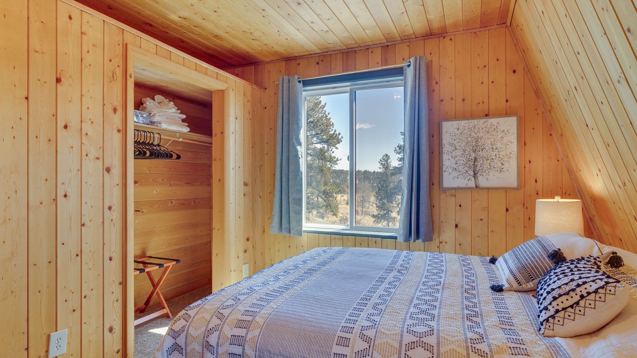 Photo of Bedroom in Lake George