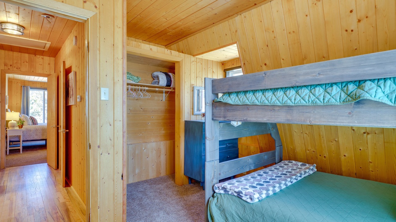 Photo of Bedroom in Lake George