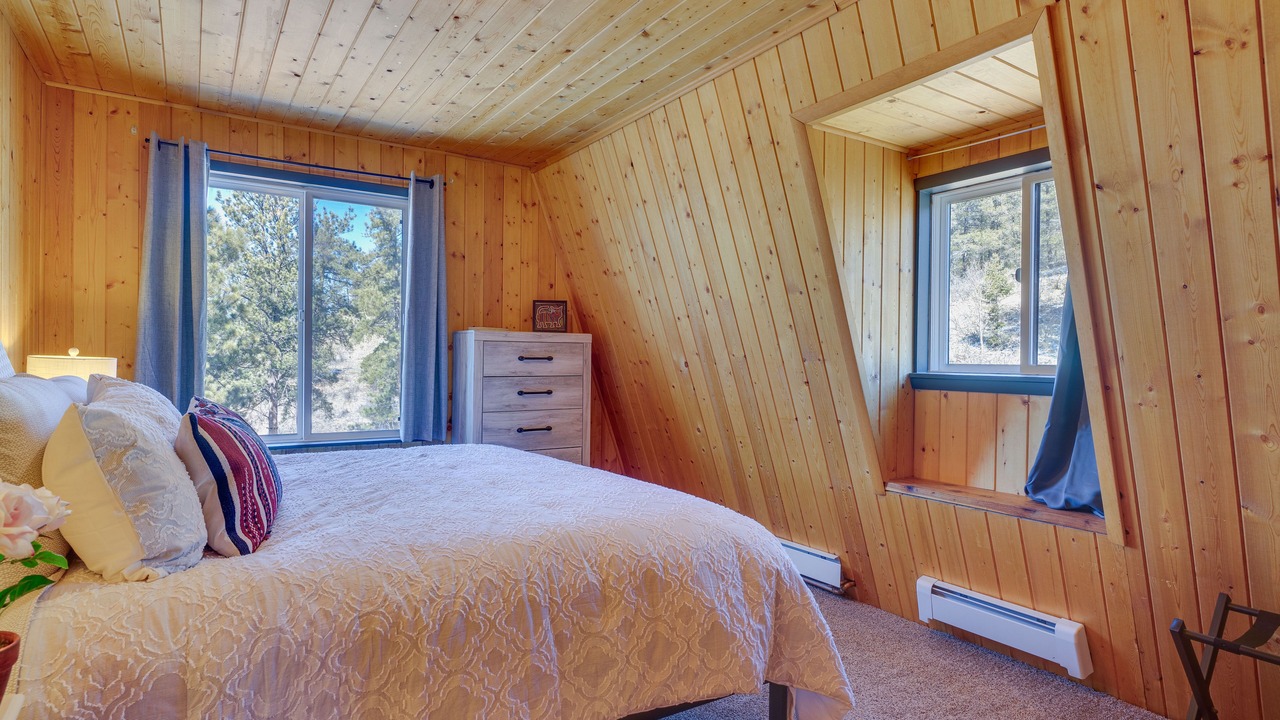Photo of Bedroom in Lake George