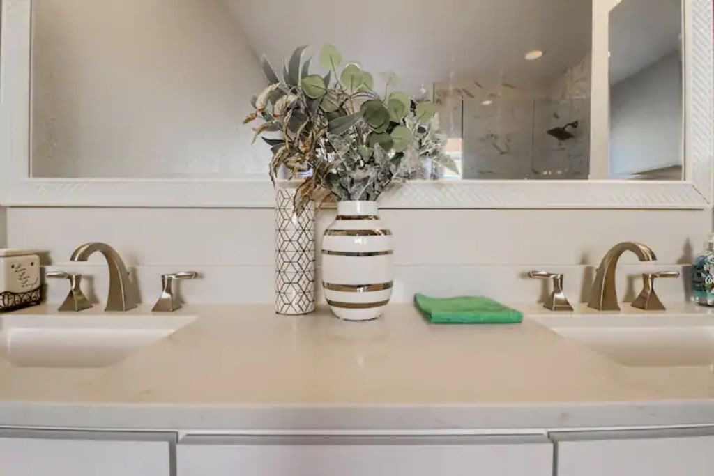 Photo of Bathroom in Ken Caryl