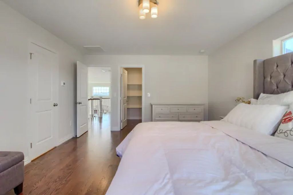 Photo of Bedroom in Ken Caryl