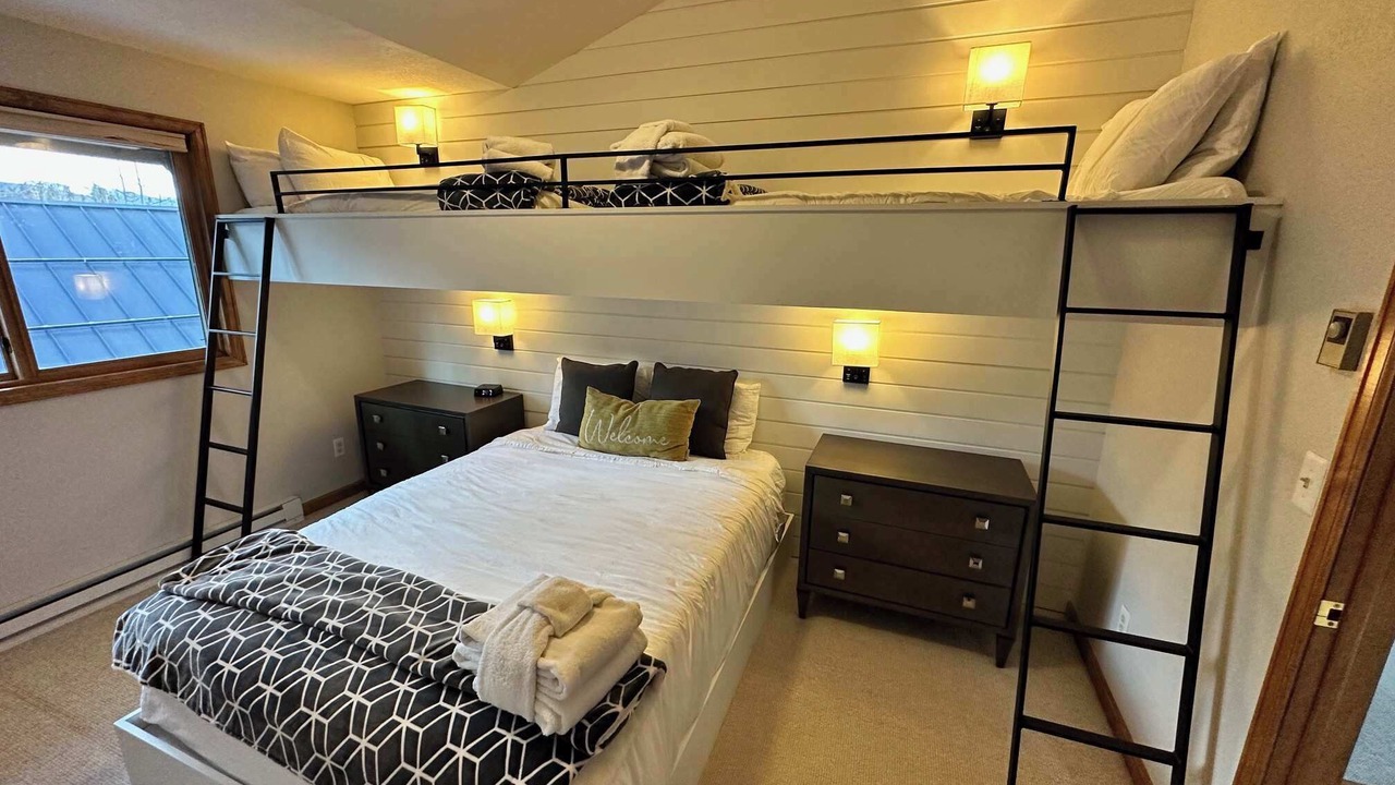 Photo of Bedroom in Warrior's Mark West