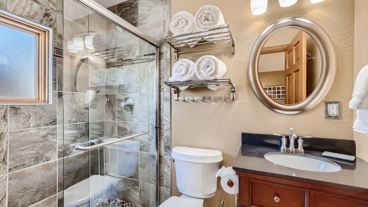 Photo of Bathroom in Warrior's Mark West