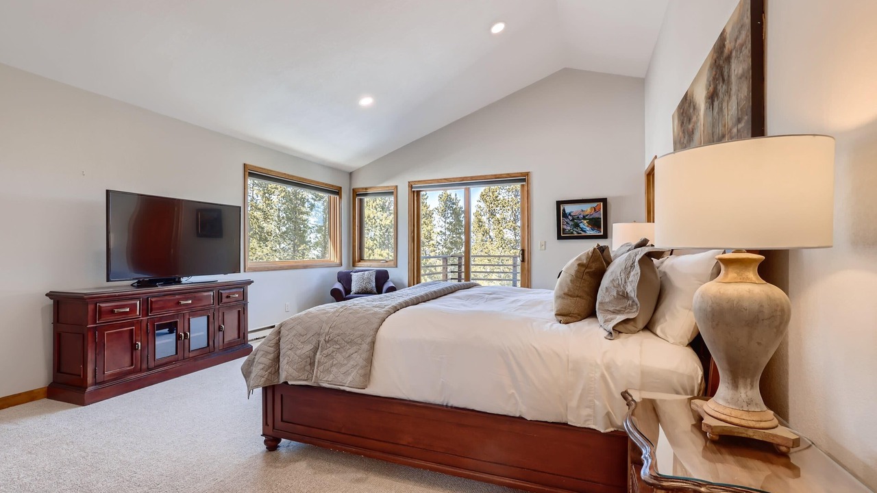 Photo of Bedroom in Warrior's Mark West