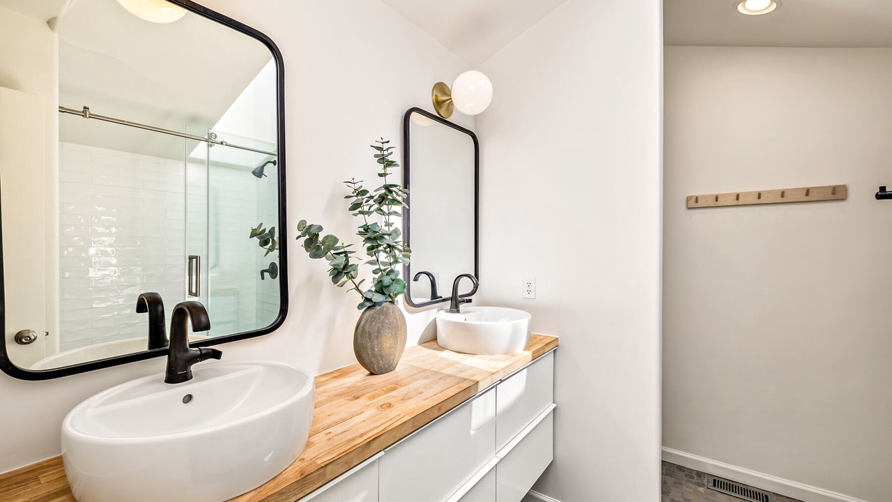 Photo of Bathroom in Edwards