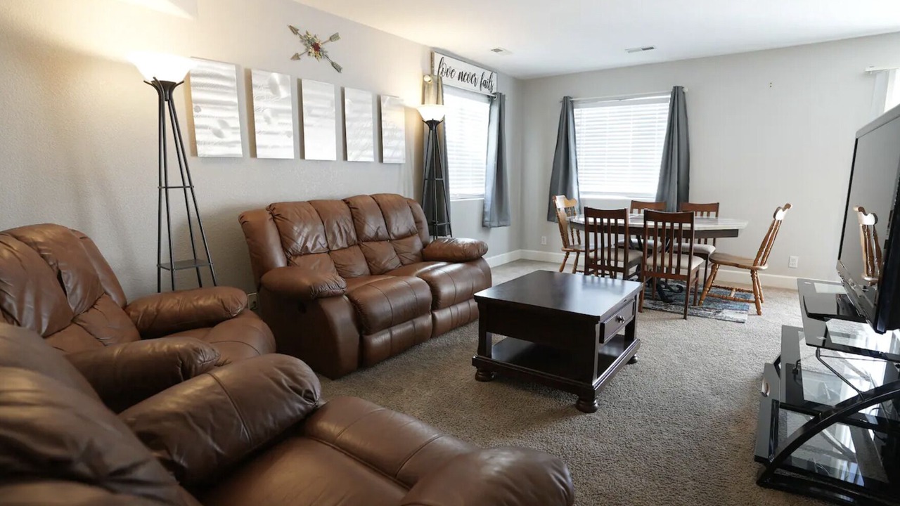 Photo of Livingroom in Pueblo West