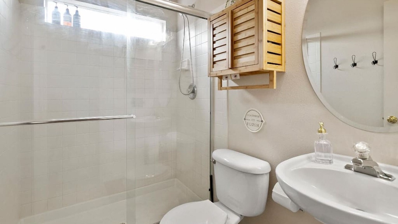 Photo of Bathroom in Monument