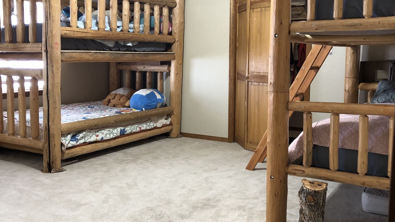 Photo of Bedroom in Shadow Mountain
