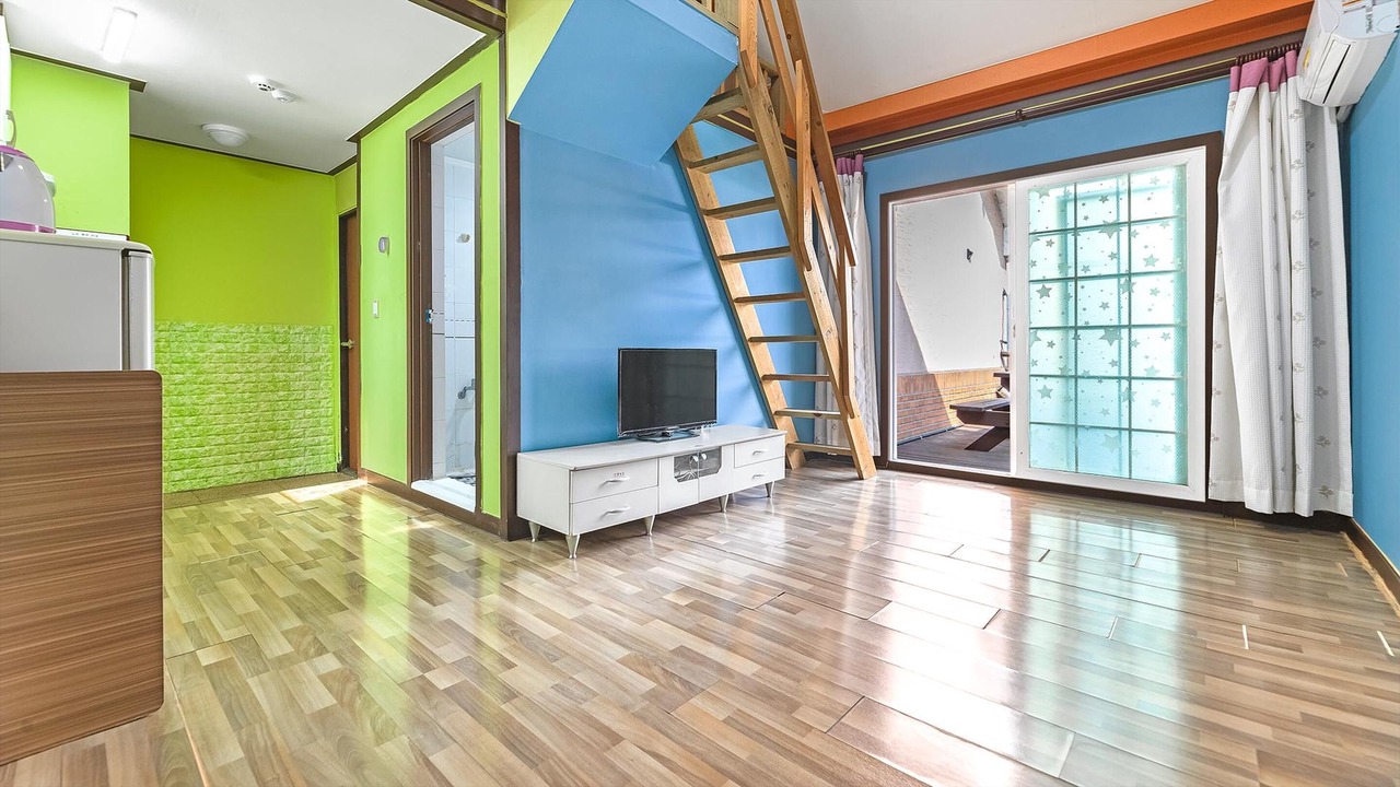 Photo of Bedroom in Oeseo