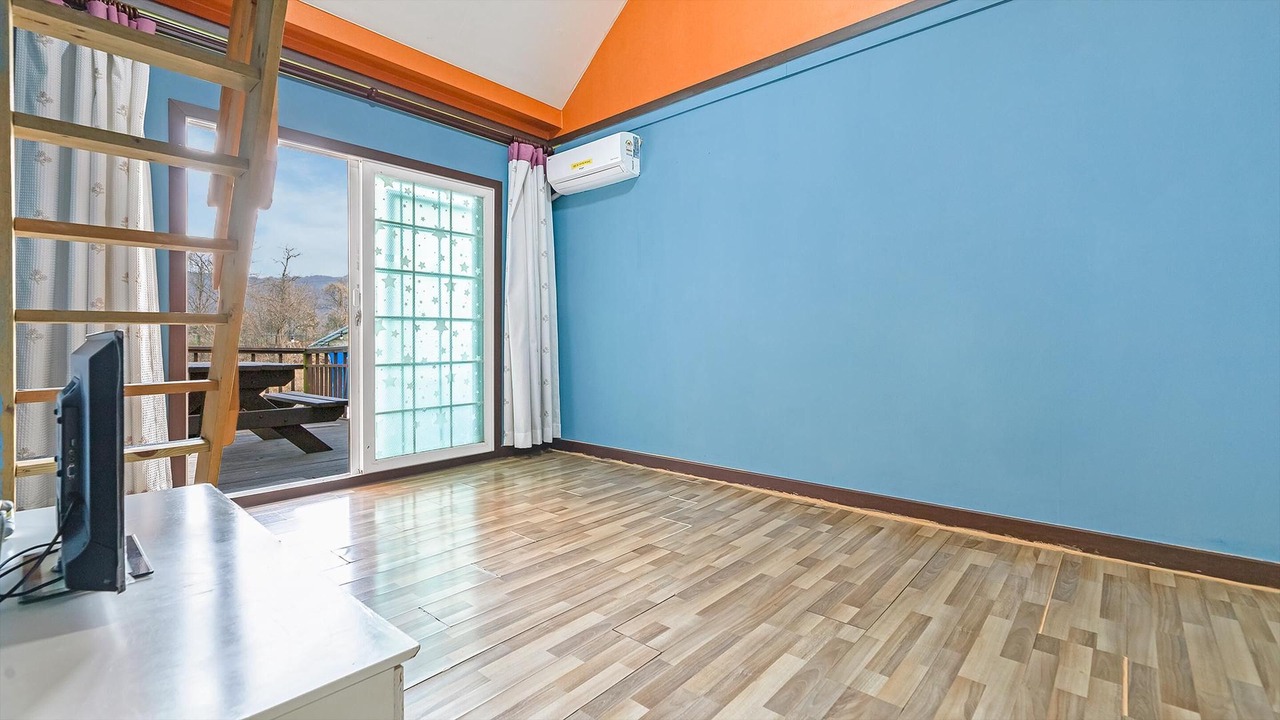 Photo of Bedroom in Oeseo
