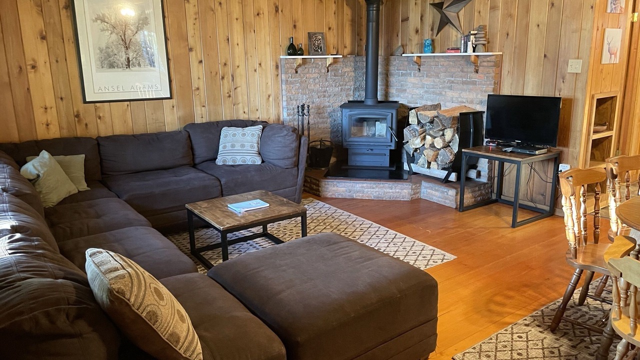 Photo of Livingroom in Bayfield