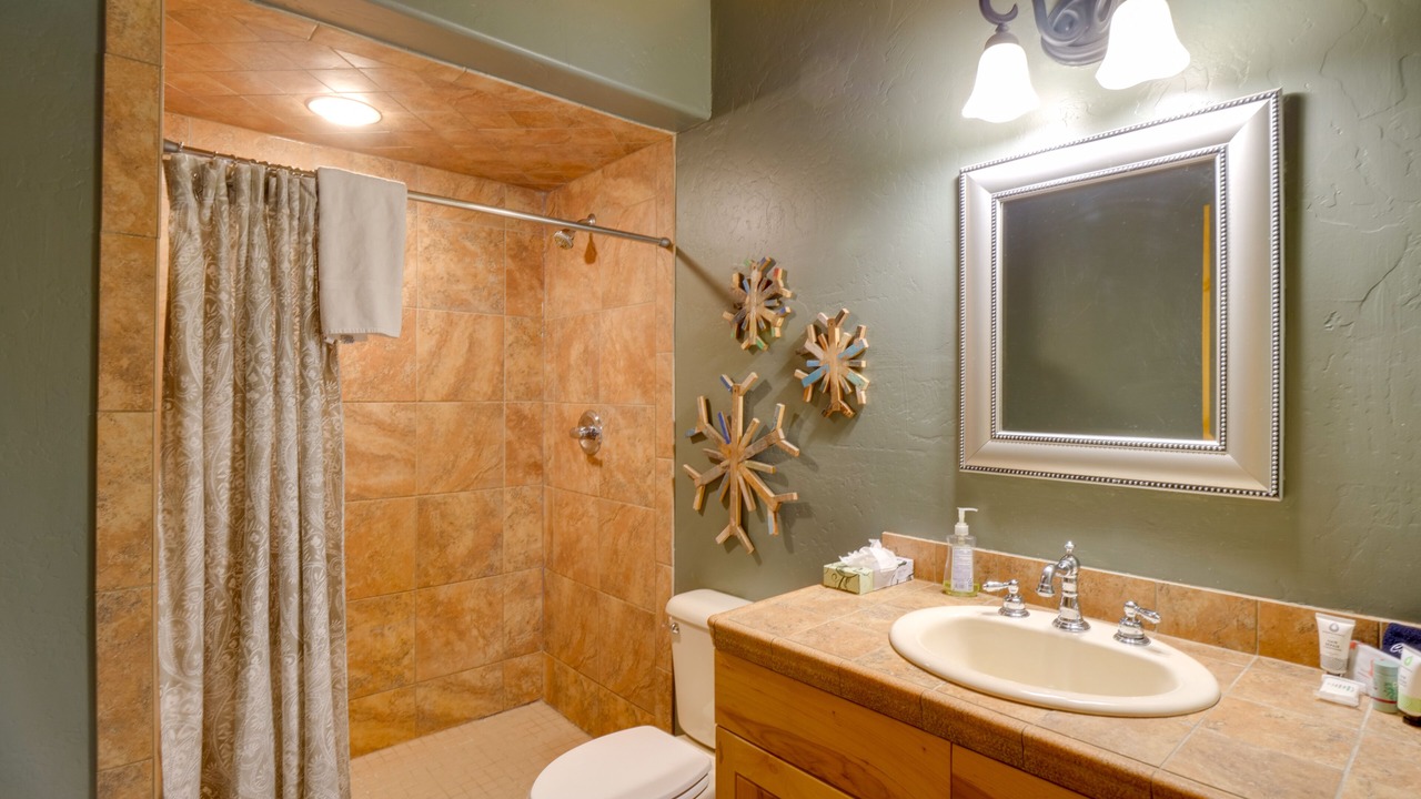 Photo of Bathroom in Valley of the Blue