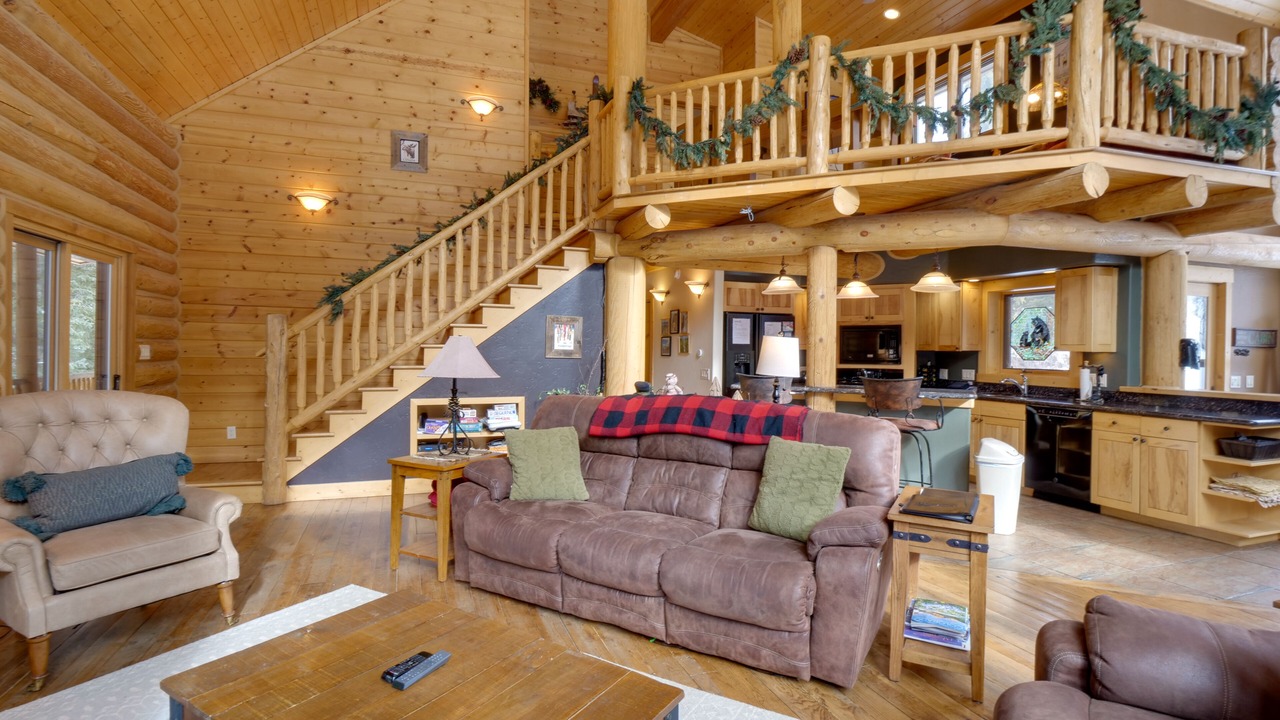 Photo of Livingroom in Valley of the Blue