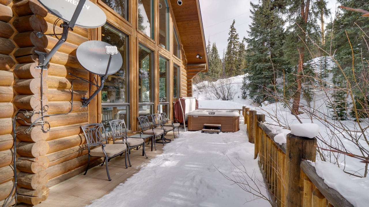 Photo of Patio Balcony in Valley of the Blue
