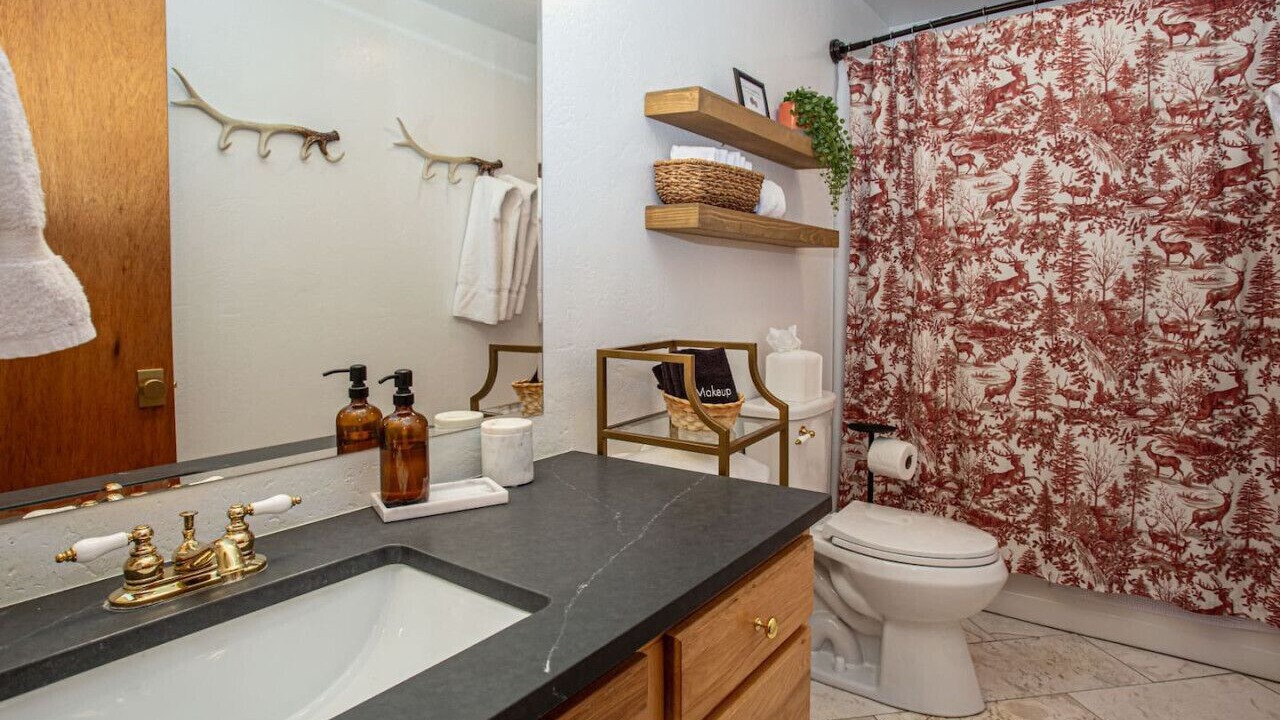 Photo of Bathroom in Alma