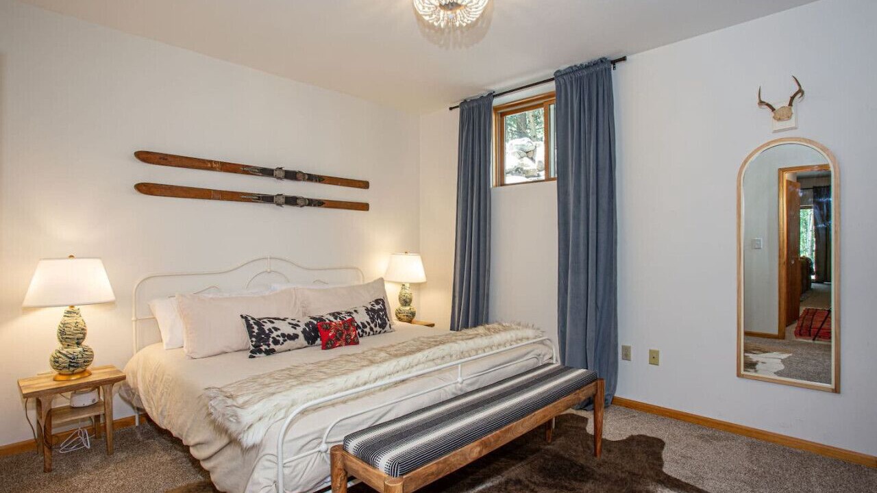 Photo of Bedroom in Alma