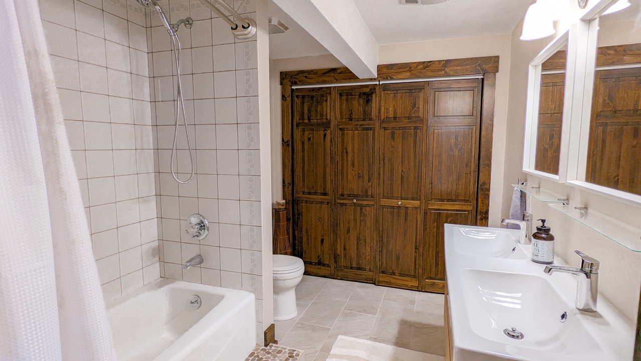 Photo of Bathroom in Willow Grove