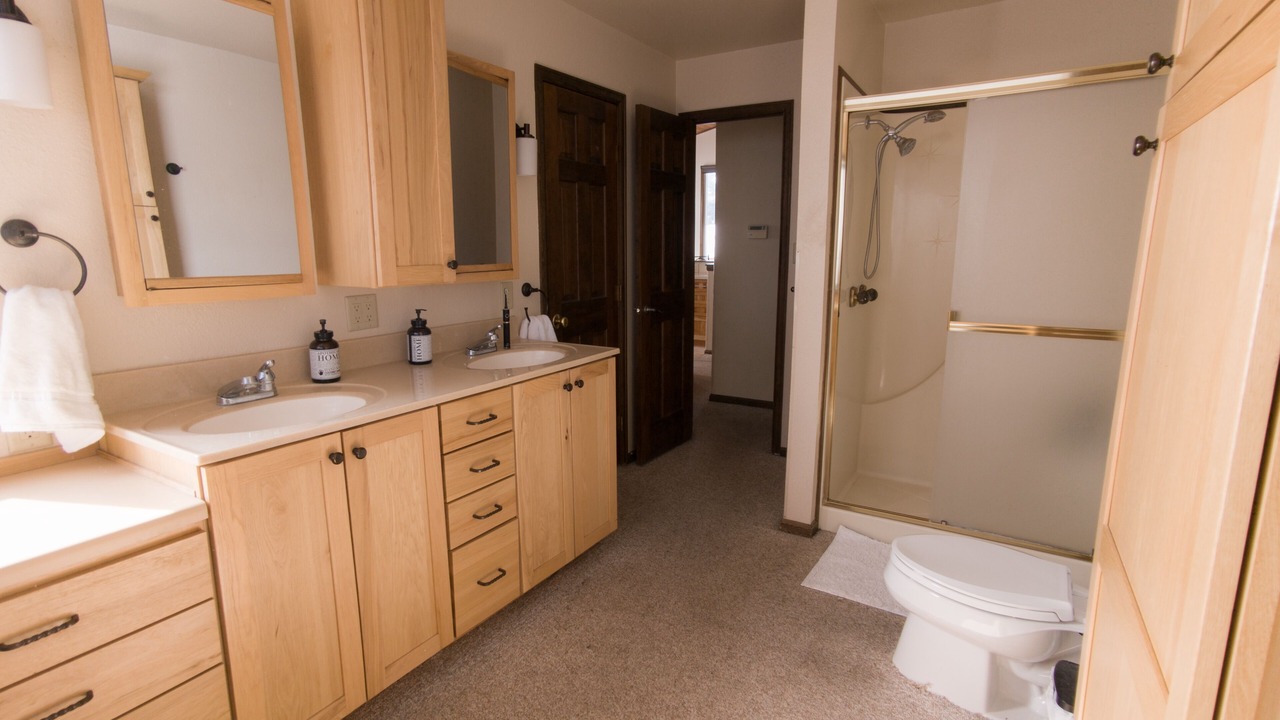 Photo of Bathroom in Willow Grove
