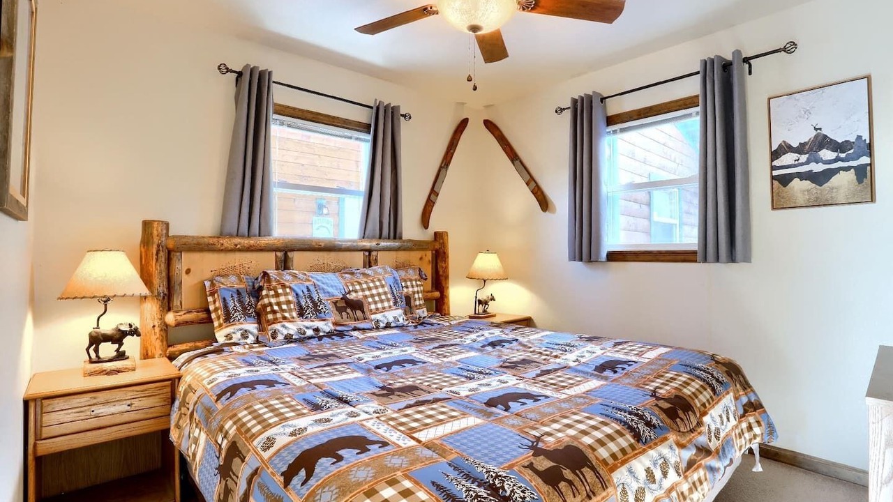 Photo of Bedroom in Twin Lakes