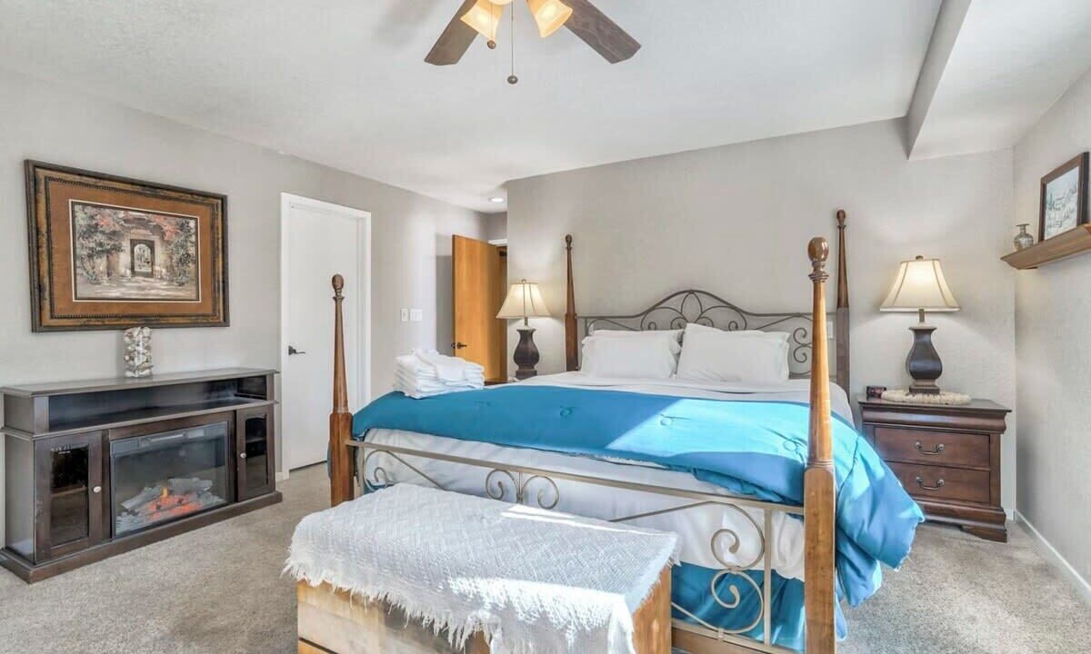 Photo of Bedroom in Woodmoor