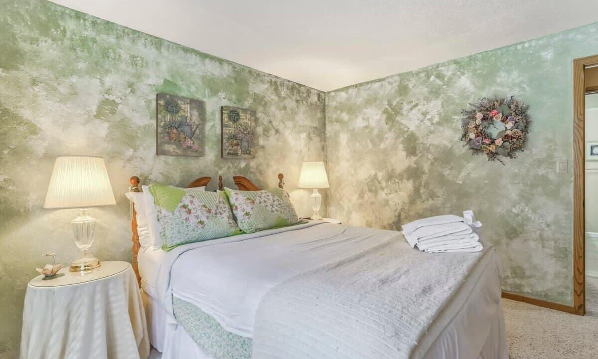 Photo of Bedroom in Woodmoor