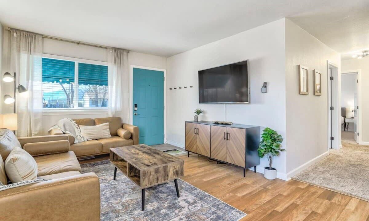 Photo of Livingroom in Security-Widefield