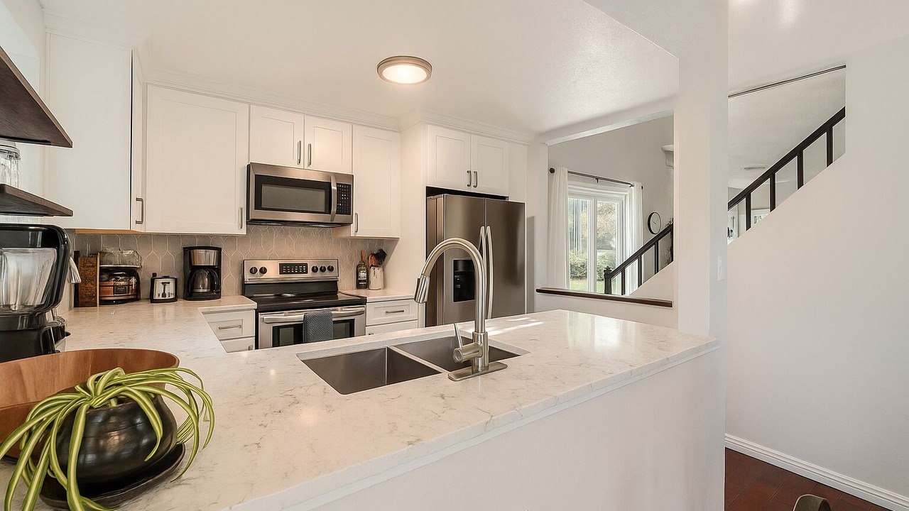 Photo of Kitchen in Glenwood Grove - North Iris