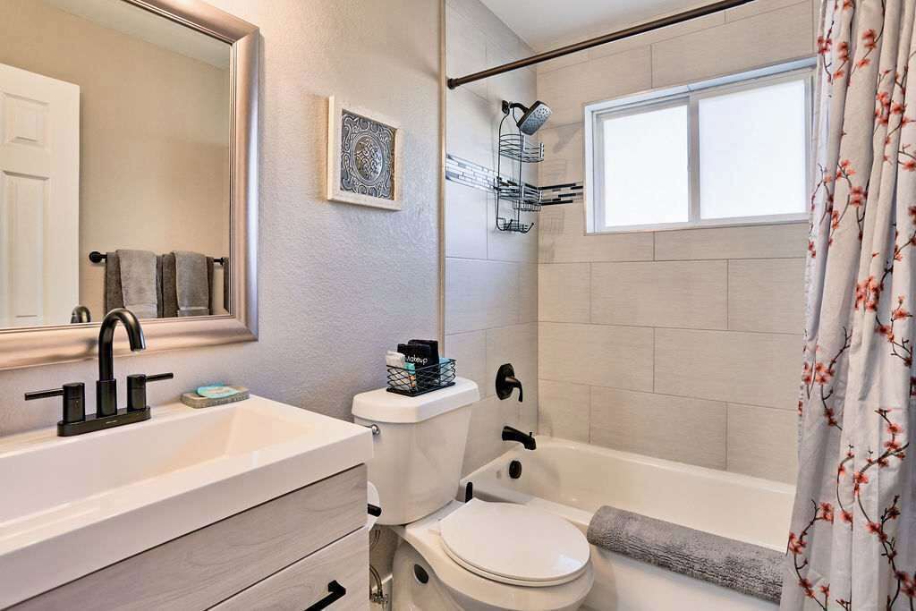 Photo of Bathroom in Lamar Heights Area