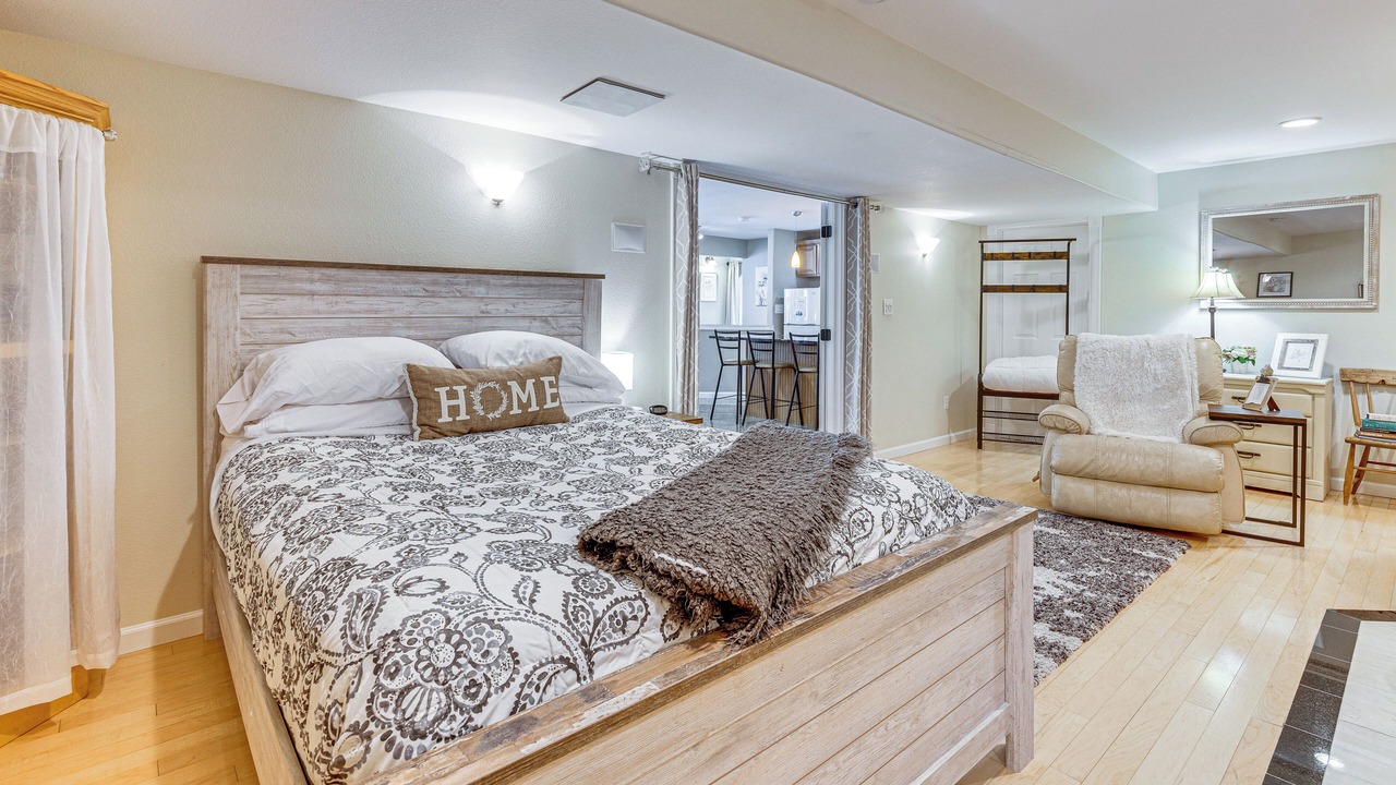 Photo of Bedroom in Colorado Springs