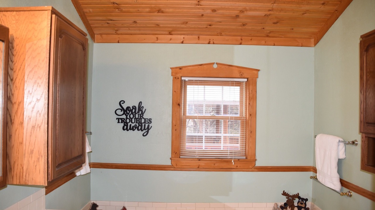Photo of Bathroom in Rainbow Valley
