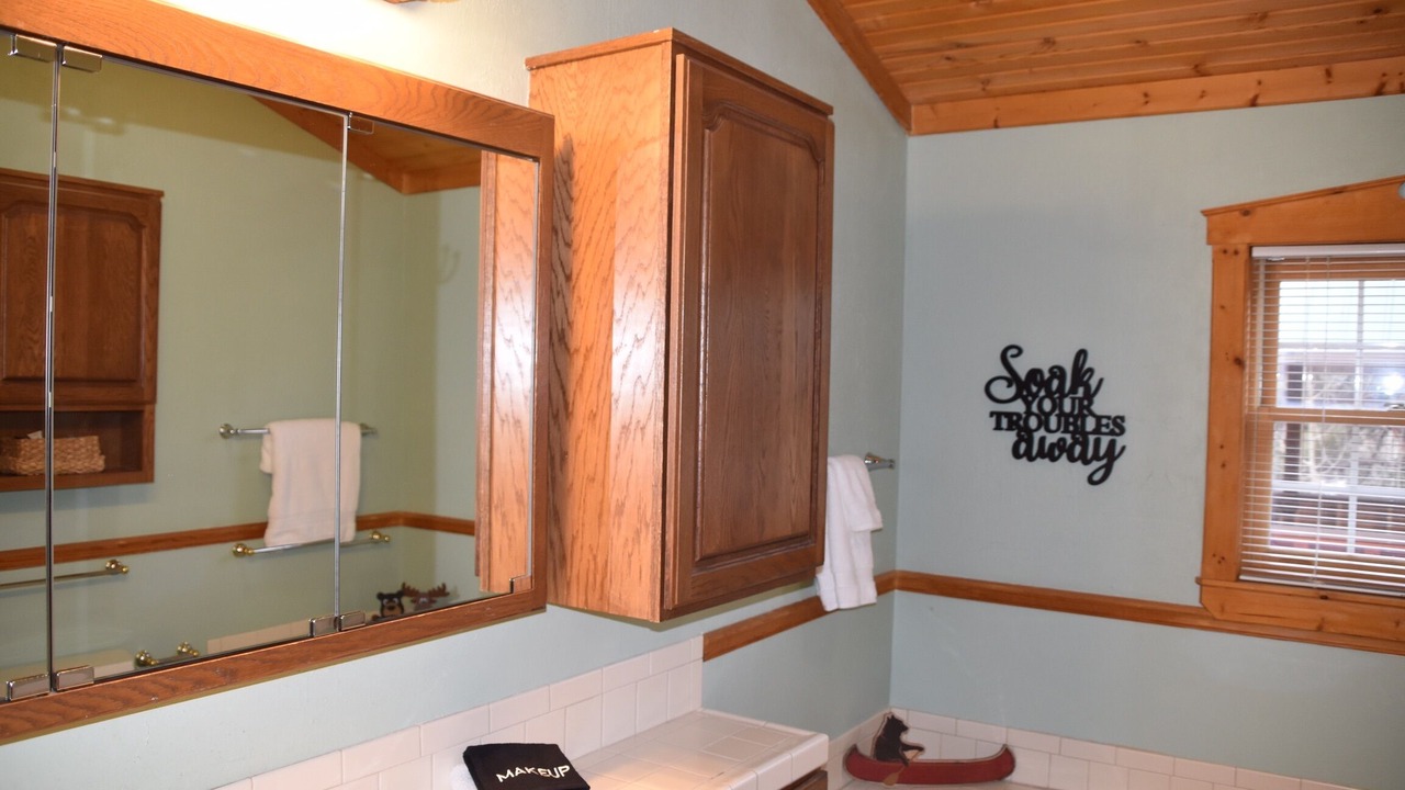 Photo of Bathroom in Rainbow Valley