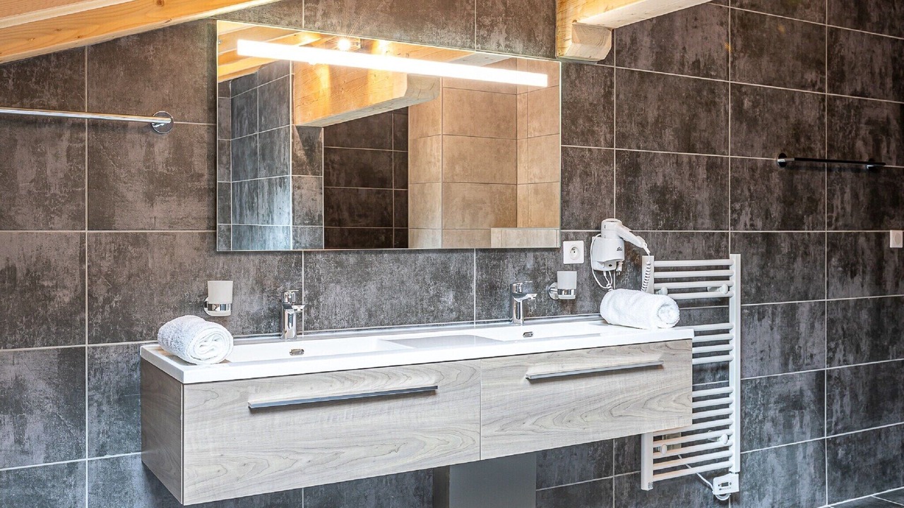 Photo of Bathroom in Abondance