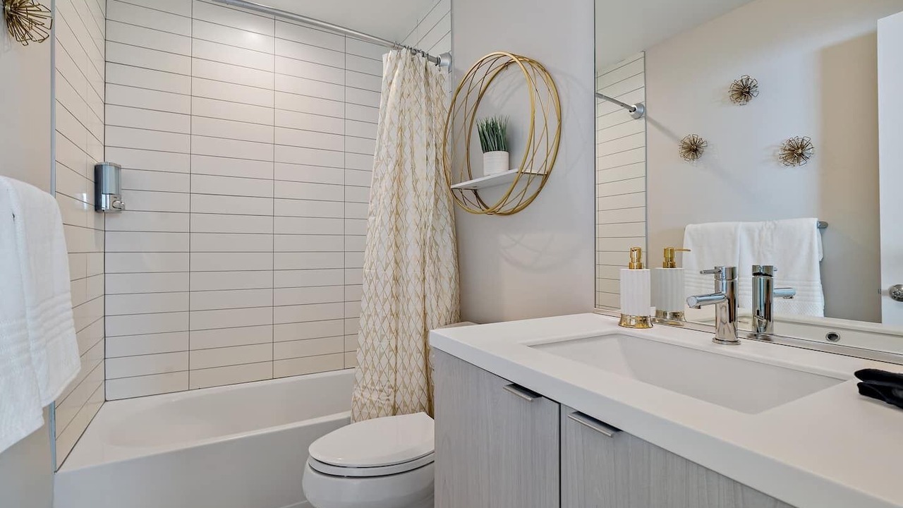 Photo of Bathroom in West Colfax