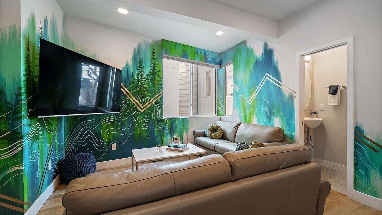 Photo of Livingroom in West Colfax